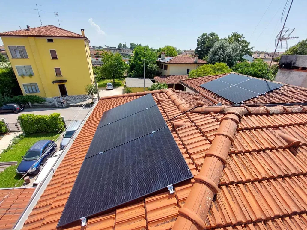 Impianto fotovoltaico realizzato in provincia di Pordenone (Friuli Venezia Giulia)